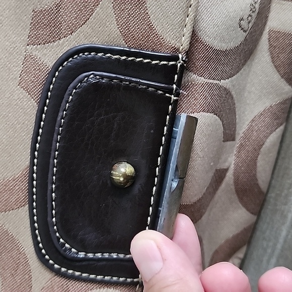 Coach Kristi Siganature Ott Hobo Bag Tan and Black Shoulder Bag - Picture 12 of 16